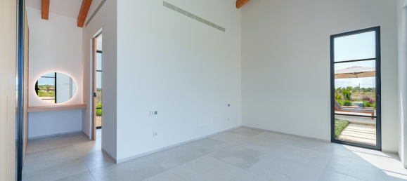 3 bedrooms House in Campos, Spain No. 161468 7