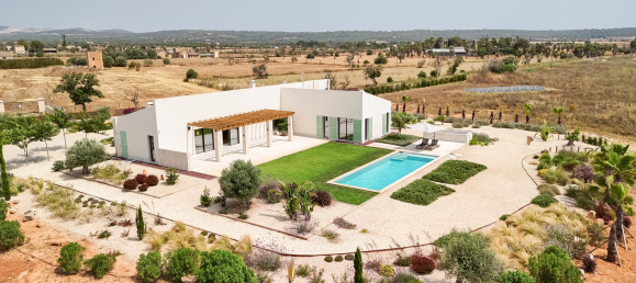 3 bedrooms House in Campos, Spain No. 161468 3