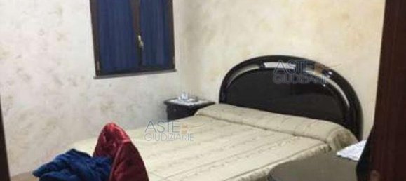 3 bedrooms Apartment in Catania, Italy No. 380256 8