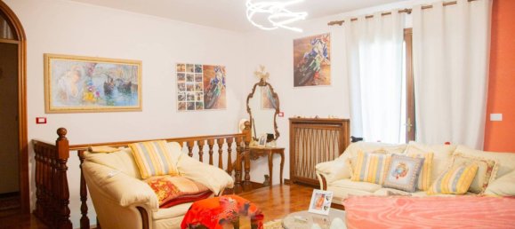 2 bedrooms Apartment in San Donà di Piave, Italy No. 328743 5