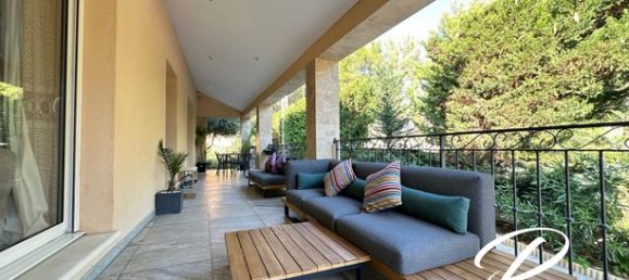 6 bedrooms House in Eyguieres, France No. 313355 14