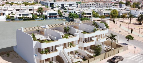 3 bedrooms Bungalow in San Pedro del Pinatar, Spain No. 289870 3