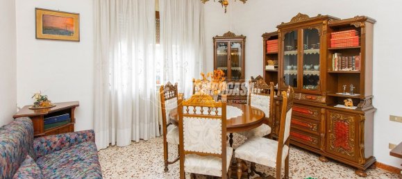 9-Zimmer Villa in Castellanza, Italy, Nr. 10873 14