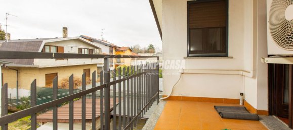 9-Zimmer Villa in Castellanza, Italy, Nr. 10873 6