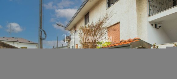 9-Zimmer Villa in Castellanza, Italy, Nr. 10873 10