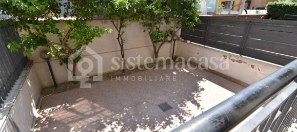 3 bedrooms House in Brusciano, Italy No. 350054 6