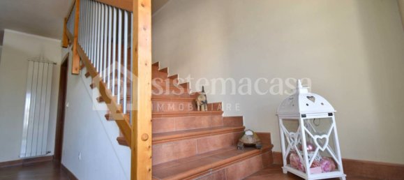 3 bedrooms House in Brusciano, Italy No. 350054 12