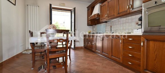 3 bedrooms House in Brusciano, Italy No. 350054 8