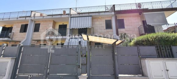 3 bedrooms House in Brusciano, Italy No. 350054 2