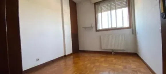 4 bedrooms Apartment in Vigo, Spain No. 142916 16