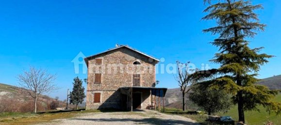 3 bedrooms House in Castelvetro di Modena, Italy No. 175642 2