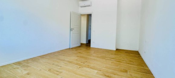 3 bedrooms Apartment in Florence, Italy No. 265786 7