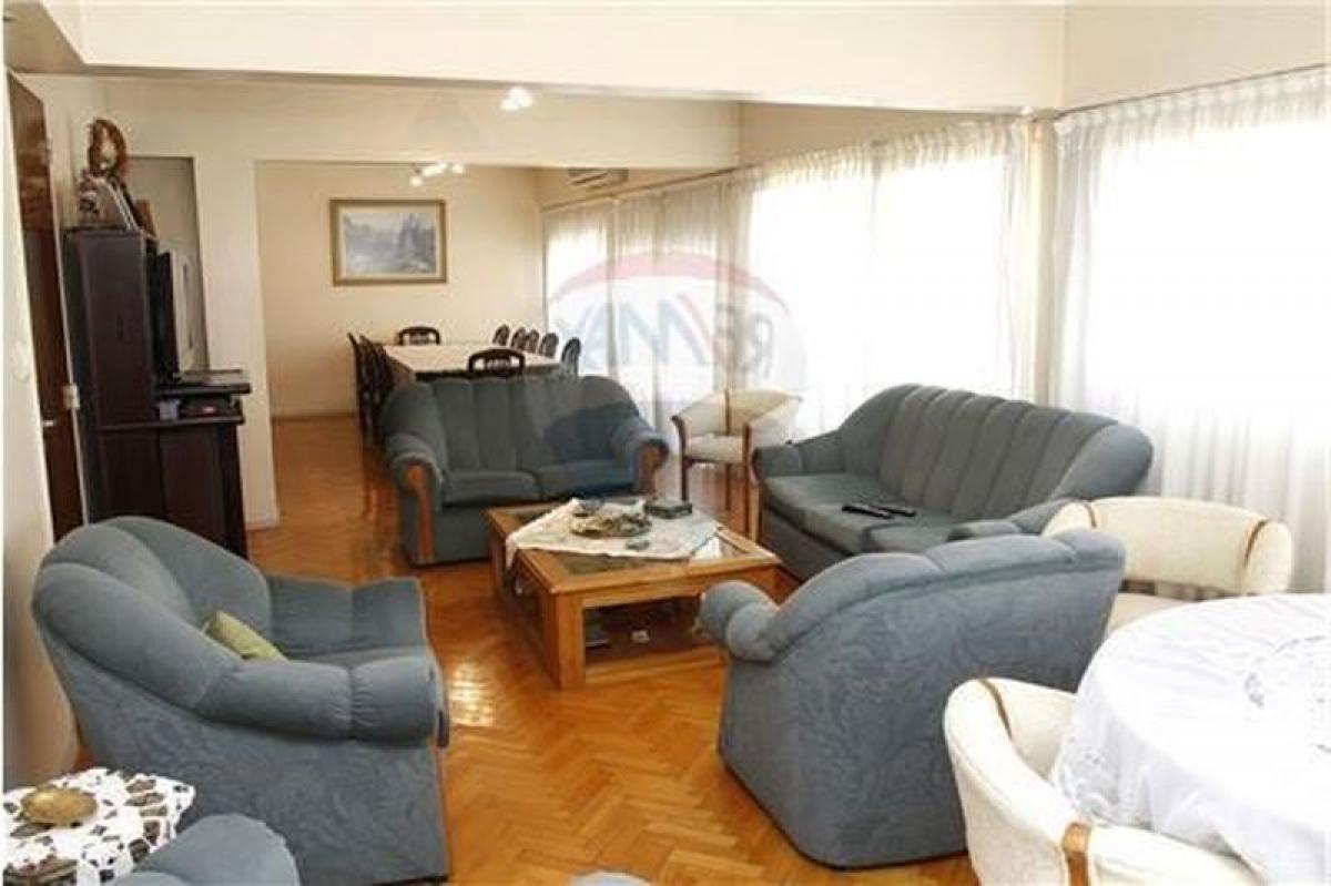 4 bedrooms Apartment in Buenos Aires, Argentina No. 81045