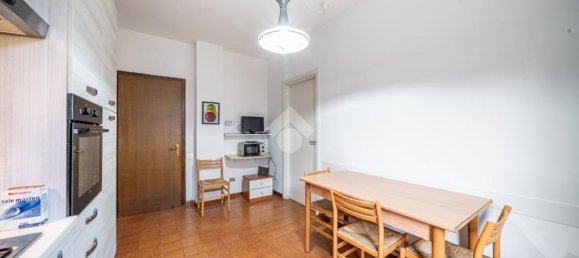 3-salle Appartement à Rovereto, Italy No. 14699 5