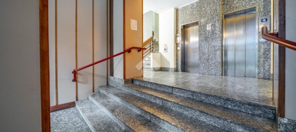 3-salle Appartement à Rovereto, Italy No. 14699 35