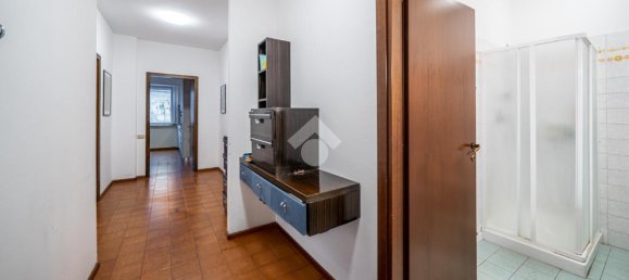 3-salle Appartement à Rovereto, Italy No. 14699 23
