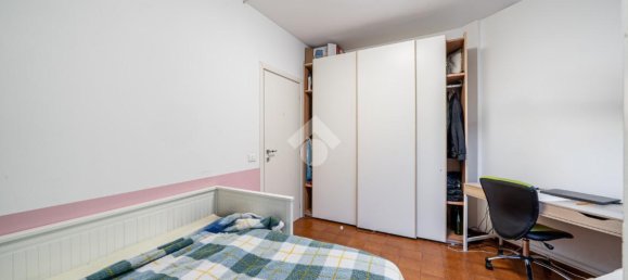 3-salle Appartement à Rovereto, Italy No. 14699 10