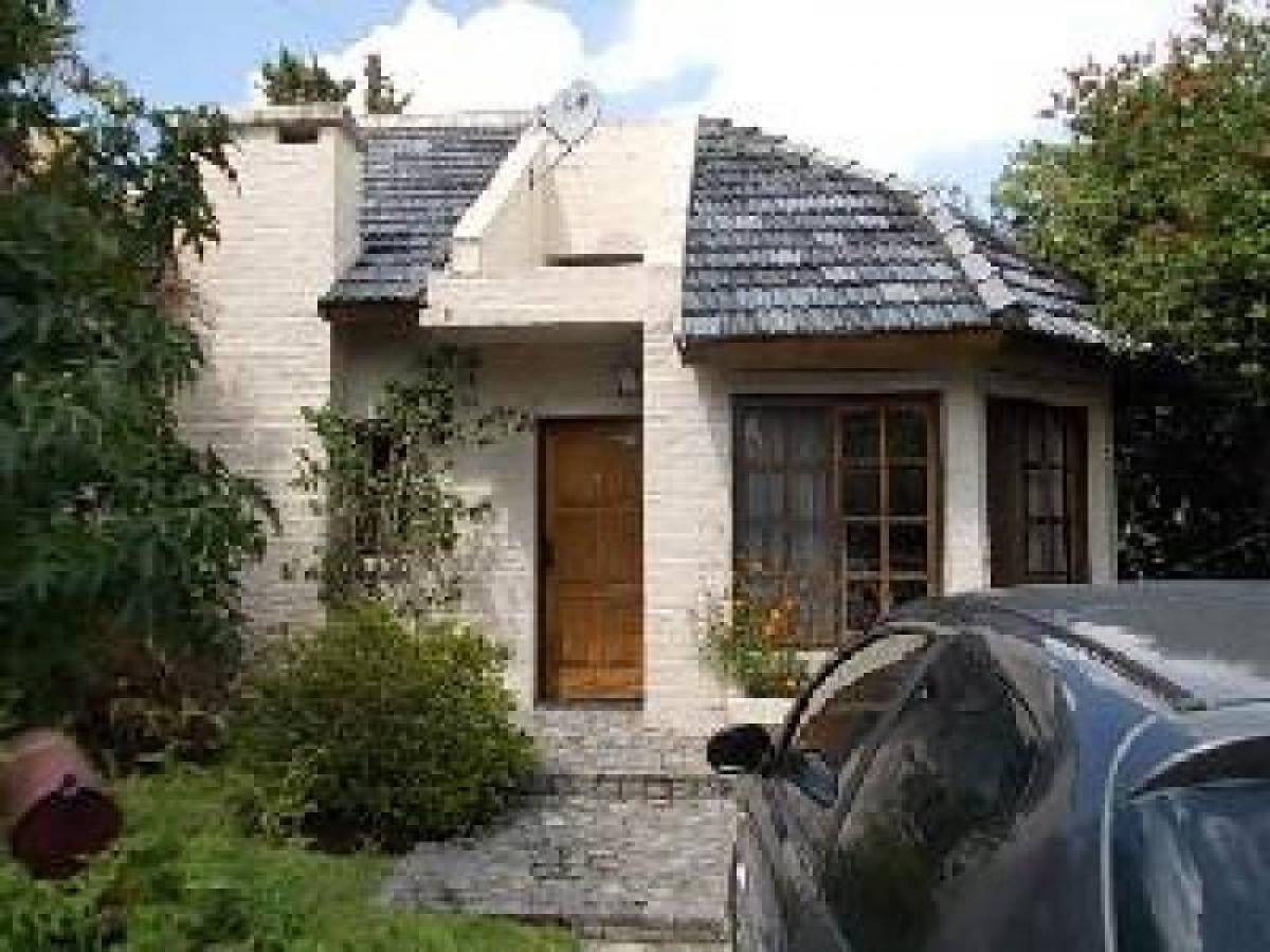 2 bedrooms House in Escobar, Argentina No. 66177