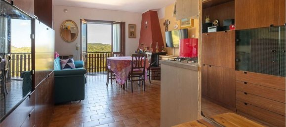 2 bedrooms Apartment in Ventasso, Italy No. 335939 3