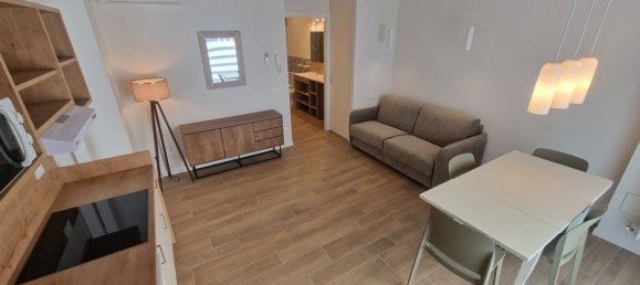 2 Schlafzimmer Wohnung in Mantua, Italy, Nr. 363435 4