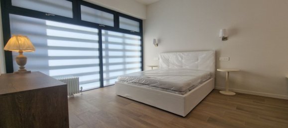 2 Schlafzimmer Wohnung in Mantua, Italy, Nr. 363435 3