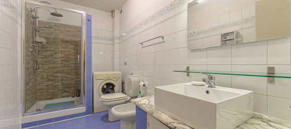 2 bedrooms Apartment in Pistoia, Italy No. 313076 20