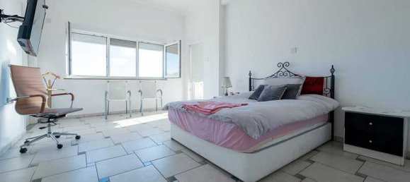 Villa de 5 dormitorios en Tala, Cyprus No. 6484 9