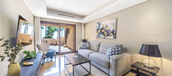 2 bedrooms Penthouse in Estepona, Spain No. 184907 6