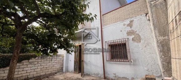 2 Schlafzimmer Haus in Savignano Irpino, Italy, Nr. 267407 45