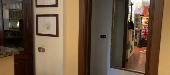 5 bedrooms Apartment in Rome, Italy No. 335181 9