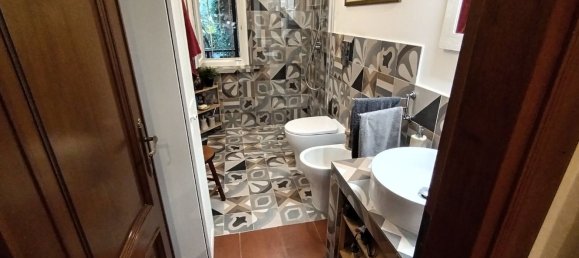 5 bedrooms Apartment in Rome, Italy No. 335181 19