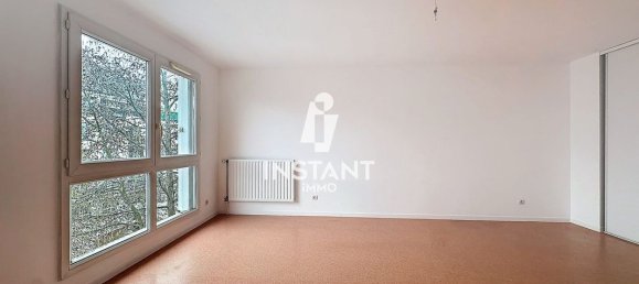 3 bedrooms Apartment in Creteil, France No. 137899 5