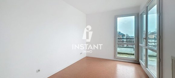 3 bedrooms Apartment in Creteil, France No. 137899 17