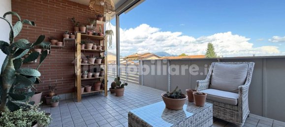 2 bedrooms Penthouse in Bergamo, Italy No. 349443 2