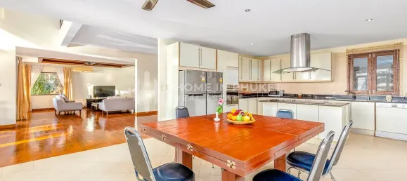 7 bedrooms House for sale in Patong, Phuket, Southern Thailand, Thailand № 60359 4