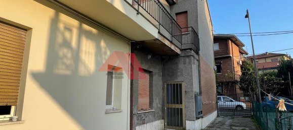 8 rooms Villa in Ravenna, Italy No. 28618 3