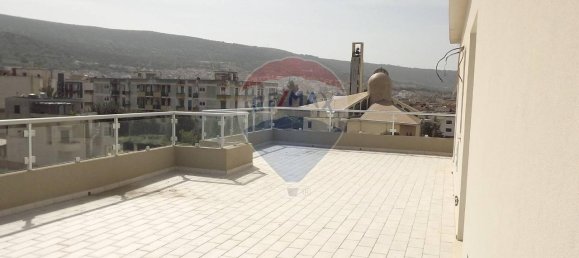 Квартира с 6 комнатами в Комизо, Италия № 157353 28