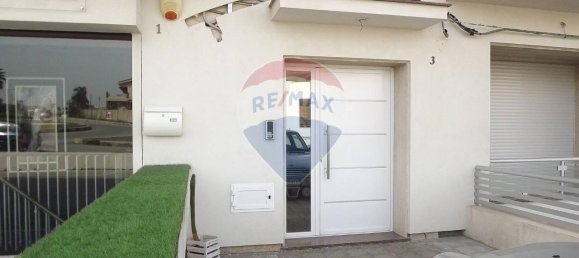 Квартира с 6 комнатами в Комизо, Италия № 157353 30