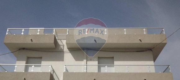 Квартира с 6 комнатами в Комизо, Италия № 157353 20