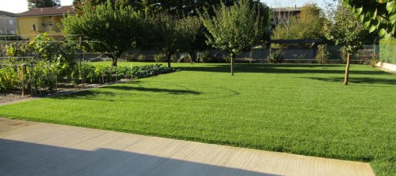 8 rooms Villa in Terre del Reno, Italy No. 133362 2