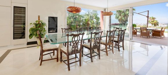 8 bedrooms Villa in Estepona, Spain No. 55353 13