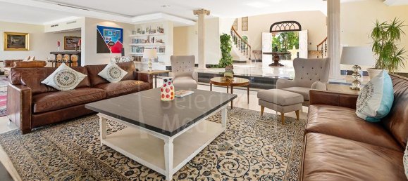 8 bedrooms Villa in Estepona, Spain No. 55353 17