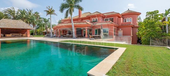 8 bedrooms Villa in Estepona, Spain No. 55353 64