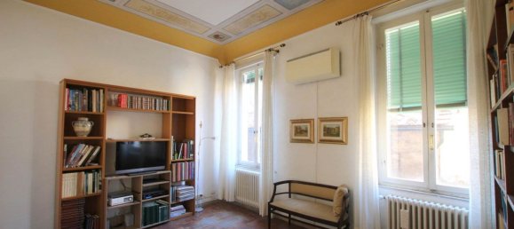 6 bedrooms Apartment in Siena, Italy No. 346252 2