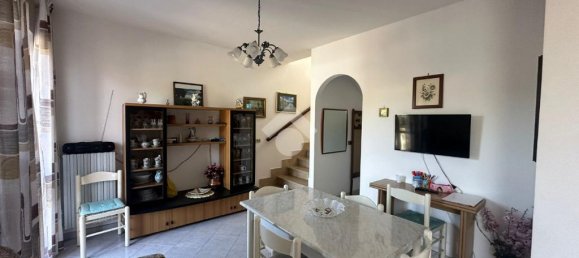 2 bedrooms Villa in Capriglia Irpina, Italy No. 358681 4