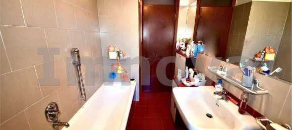 3-salle Appartement à Busto Arsizio, Italy No. 11521 39