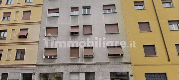 Apartamento T2 em Milan, Italy N.º 273264 2