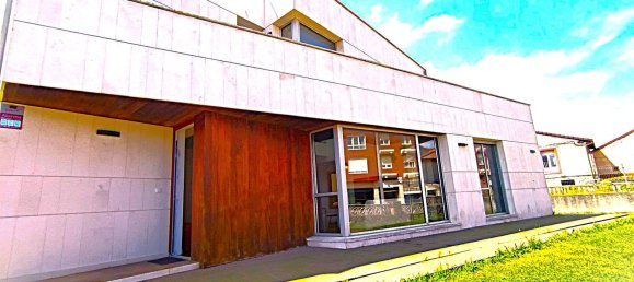 5 bedrooms House in Santander, Spain No. 188856 3