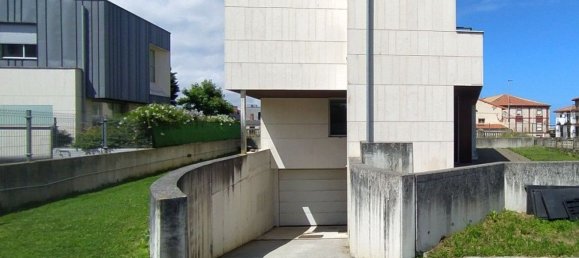 5 bedrooms House in Santander, Spain No. 188856 14