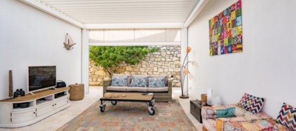 4 bedrooms Villa in Corfu, Greece No. 9044 11